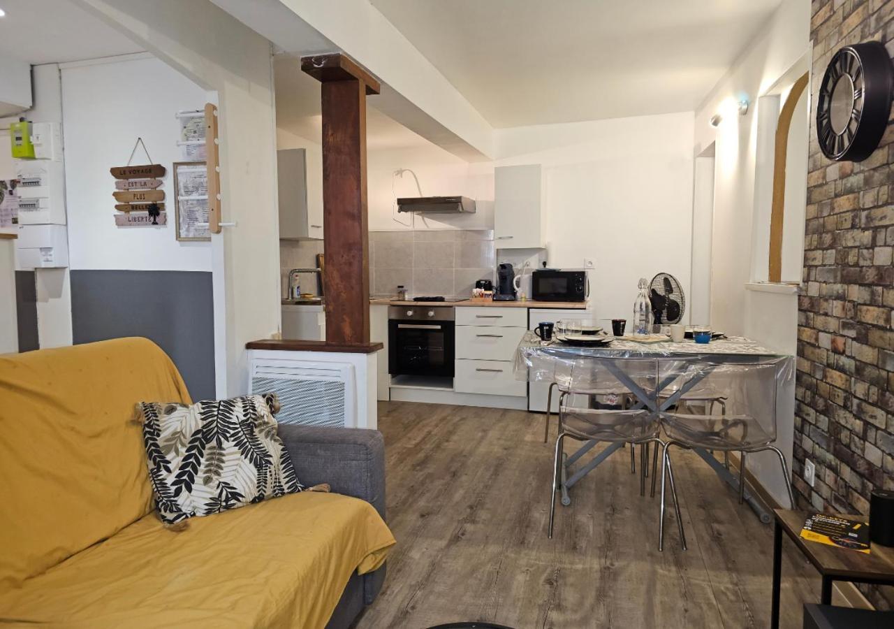 Апартаменты Le Cathare-Limoux-Wifi-Parking Free-Oc-Keys Экстерьер фото